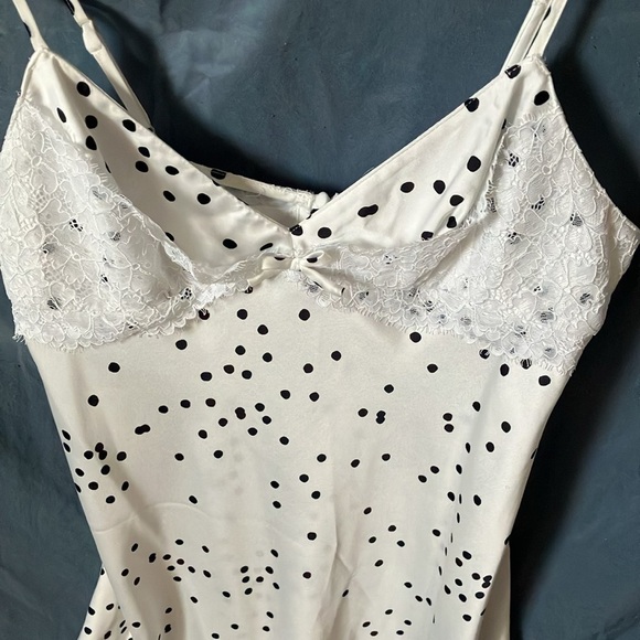Kate Spade: “Dream a little Dream” Black/White with Lace nightgown- M - Picture 2 of 16